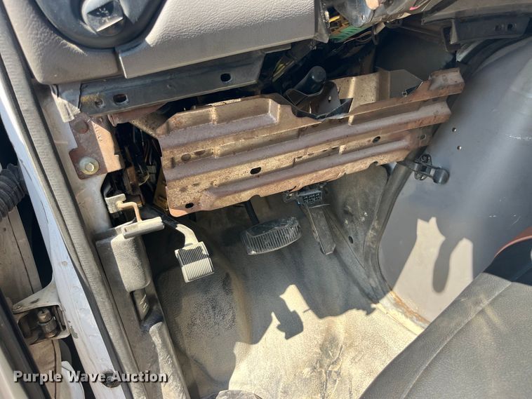 image for item EK8971 2002 Ford E450 Super Duty box truck