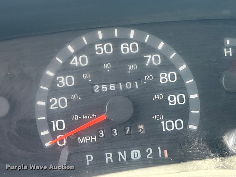 image for item EK8971 2002 Ford E450 Super Duty box truck