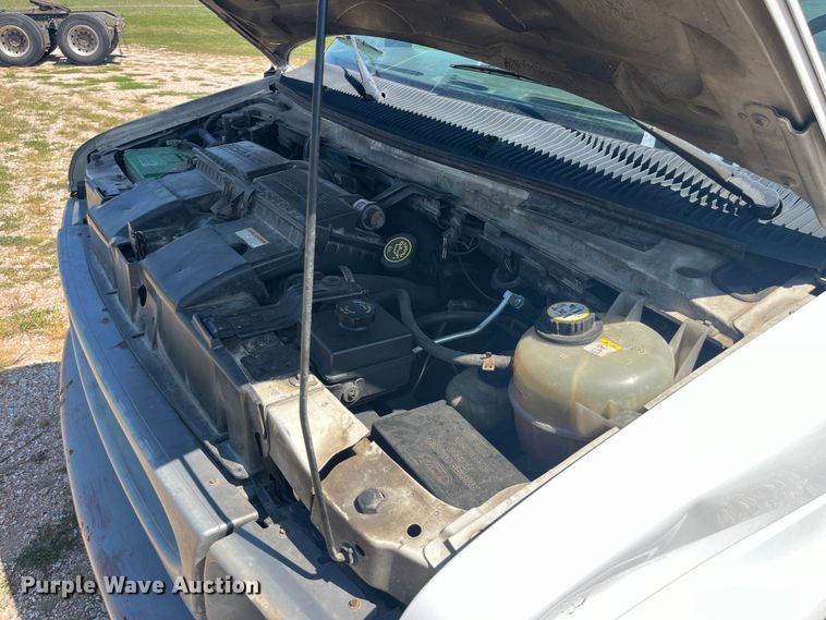 image for item EK8971 2002 Ford E450 Super Duty box truck