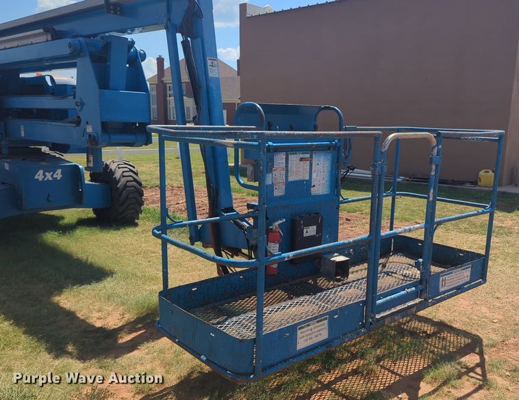 image for item EQ2006 2006 Genie Z60/34 boom lift