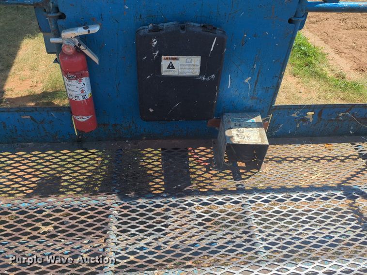 image for item EQ2006 2006 Genie Z60/34 boom lift