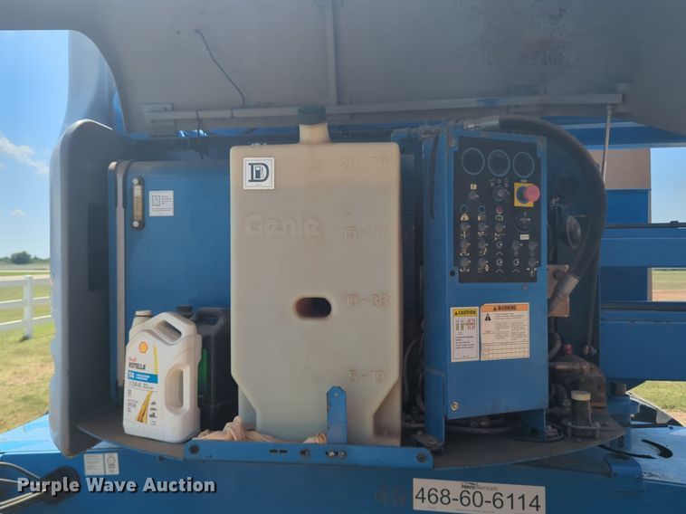 image for item EQ2006 2006 Genie Z60/34 boom lift