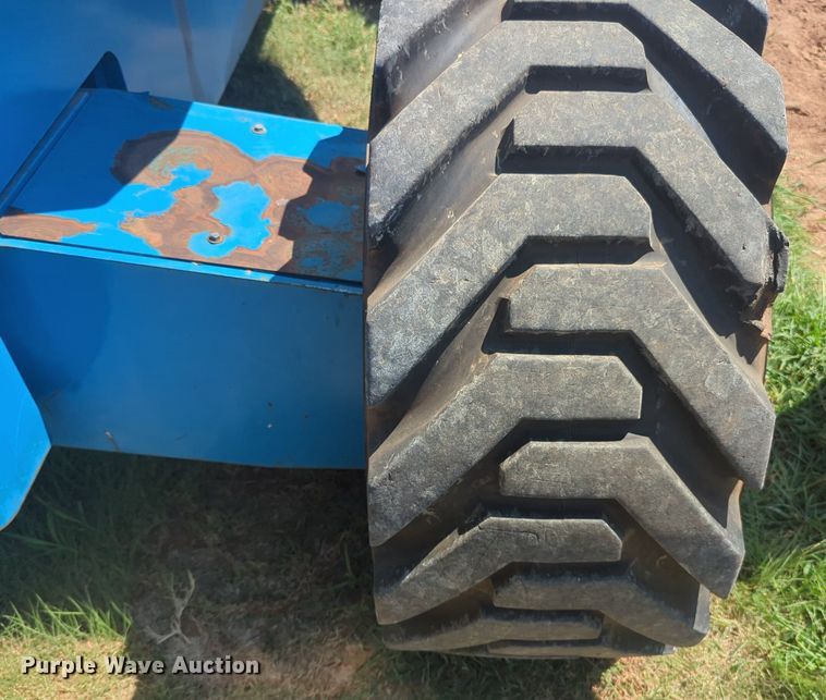 image for item EQ2006 2006 Genie Z60/34 boom lift