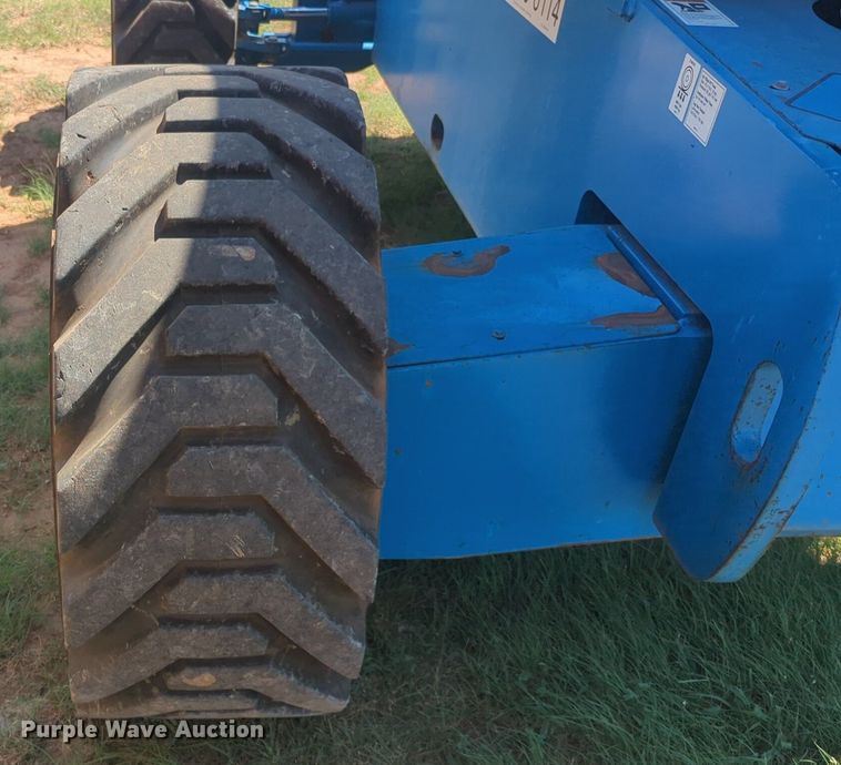 image for item EQ2006 2006 Genie Z60/34 boom lift