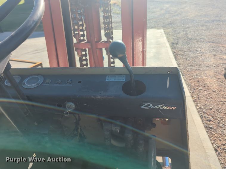 image for item EQ2009 Datsun forklift