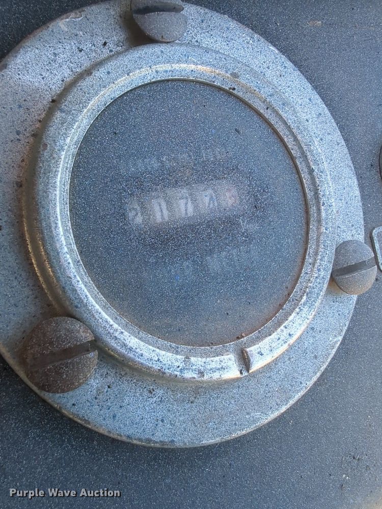 image for item EQ2009 Datsun forklift