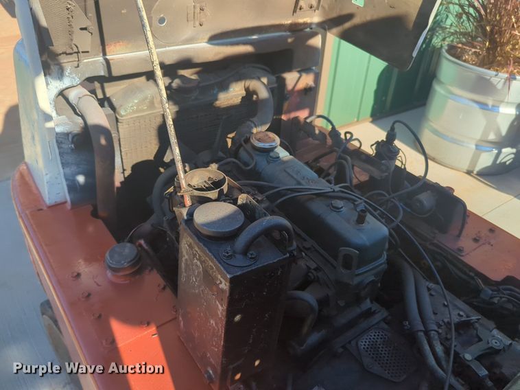 image for item EQ2009 Datsun forklift