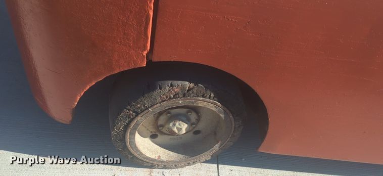 image for item EQ2009 Datsun forklift