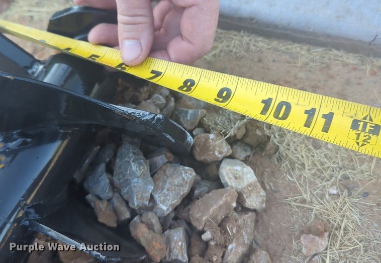 image for item EQ2015 Miva skid steer auger