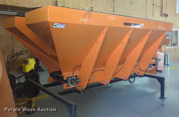 image for item EQ2024 Monroe salt spreader