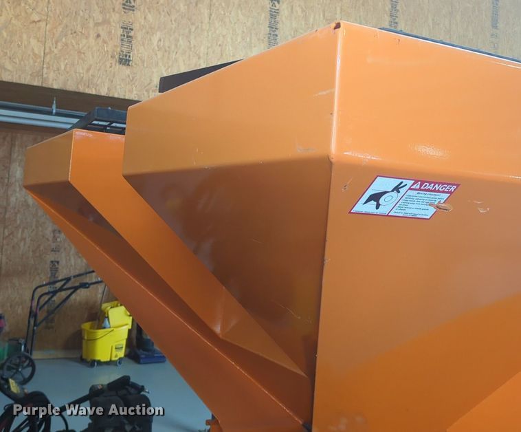 image for item EQ2024 Monroe salt spreader