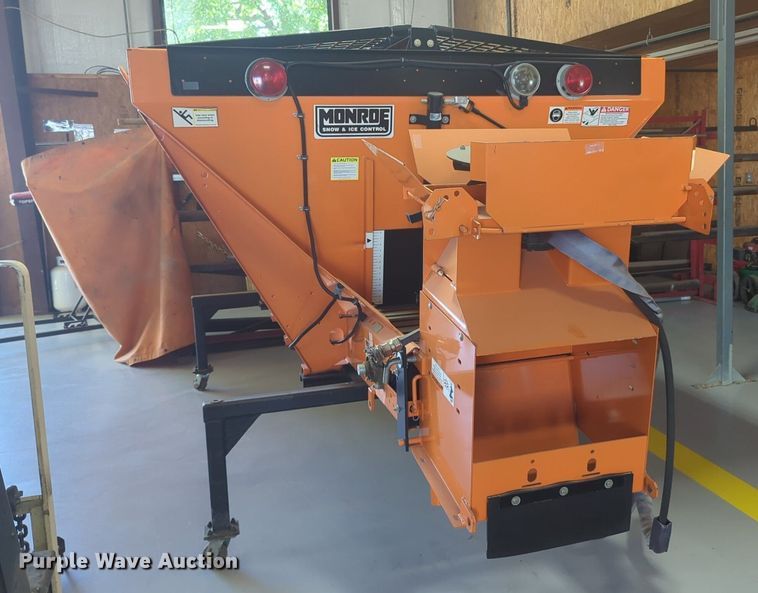 image for item EQ2024 Monroe salt spreader