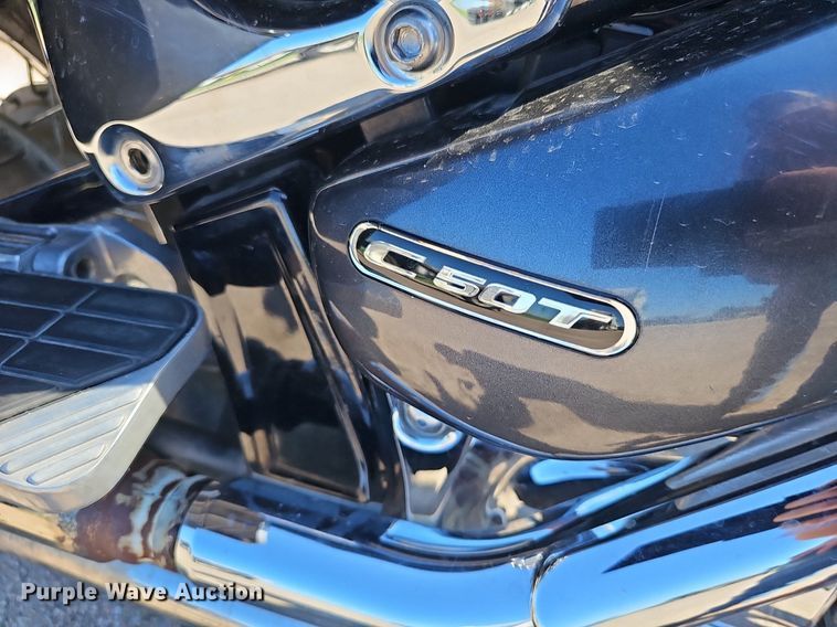 image for item IO9985 2006 Suzuki  C50T Boulevard  motorcycle