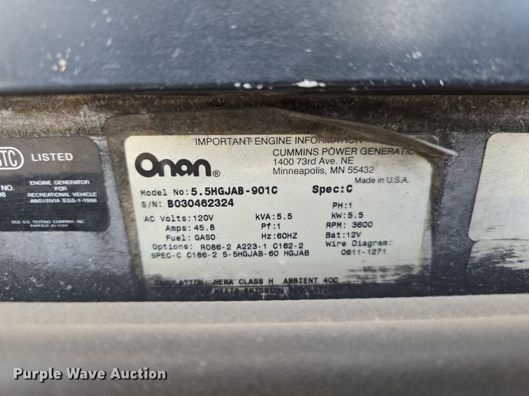 image for item IO9993 2003 Southwind  Workhorse Fleetwood RV