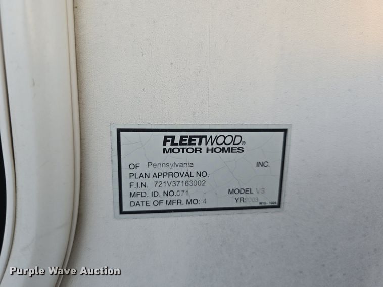 image for item IO9993 2003 Southwind  Workhorse Fleetwood RV