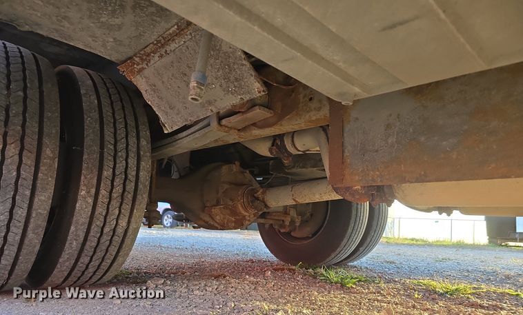 image for item IO9993 2003 Southwind  Workhorse Fleetwood RV