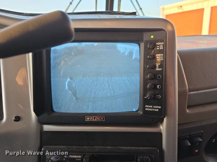 image for item IO9993 2003 Southwind  Workhorse Fleetwood RV