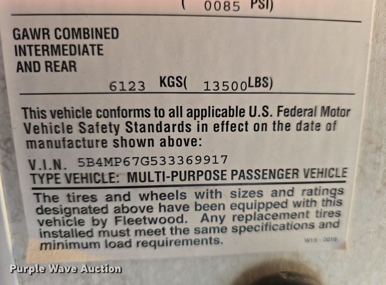 image for item IO9993 2003 Southwind  Workhorse Fleetwood RV