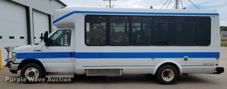 image for item KA9889 2010 Ford Eldorado E450 Super Duty Aerotech shuttle bus