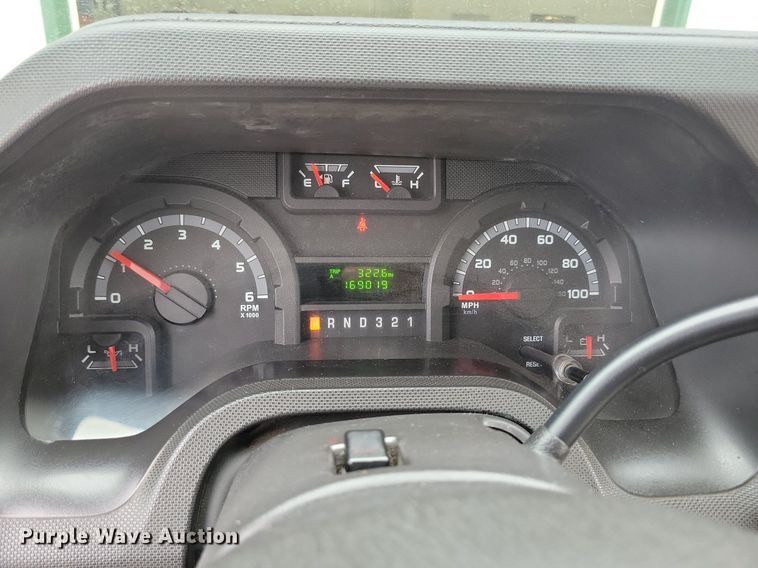 image for item KA9889 2010 Ford Eldorado E450 Super Duty Aerotech shuttle bus