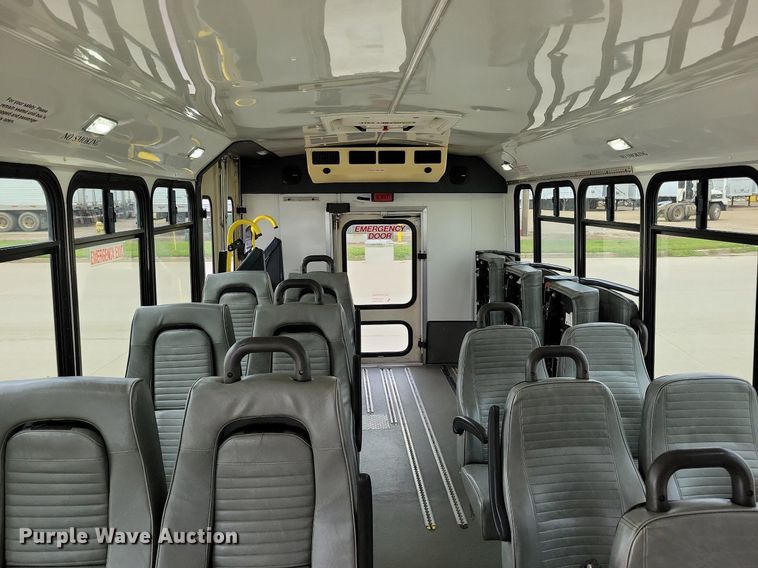 image for item KA9889 2010 Ford Eldorado E450 Super Duty Aerotech shuttle bus