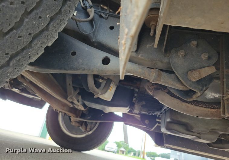 image for item KA9889 2010 Ford Eldorado E450 Super Duty Aerotech shuttle bus