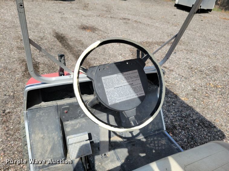 image for item KA9890 Yamaha golf cart