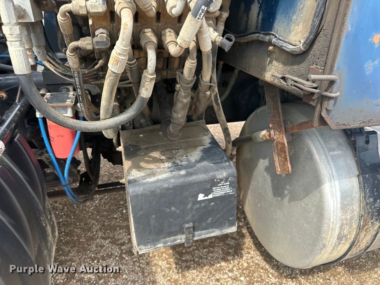 image for item LR9429 2006 Sterling Condor refuse truck