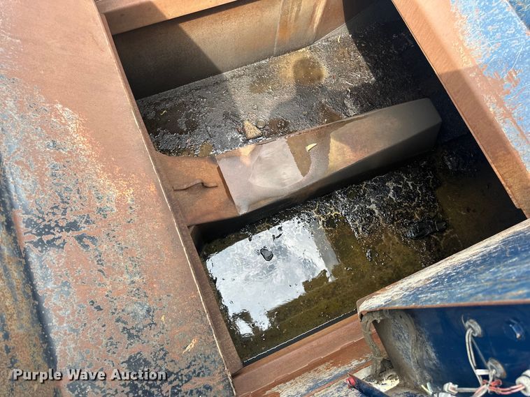 image for item LR9429 2006 Sterling Condor refuse truck