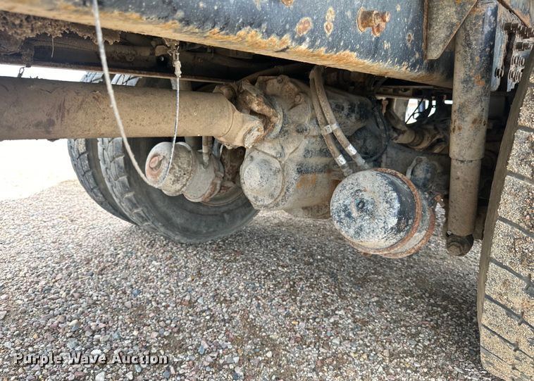 image for item LR9429 2006 Sterling Condor refuse truck