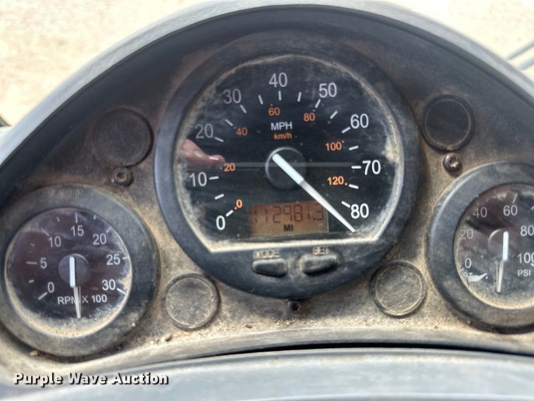 image for item LR9429 2006 Sterling Condor refuse truck