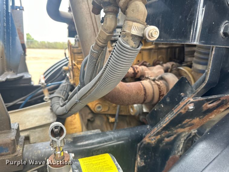 image for item LR9429 2006 Sterling Condor refuse truck