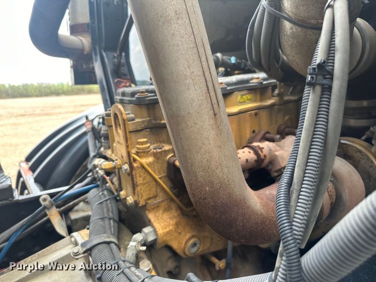 image for item LR9429 2006 Sterling Condor refuse truck