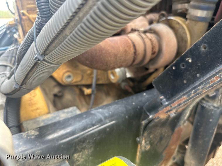 image for item LR9429 2006 Sterling Condor refuse truck