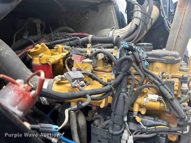 image for item LR9429 2006 Sterling Condor refuse truck