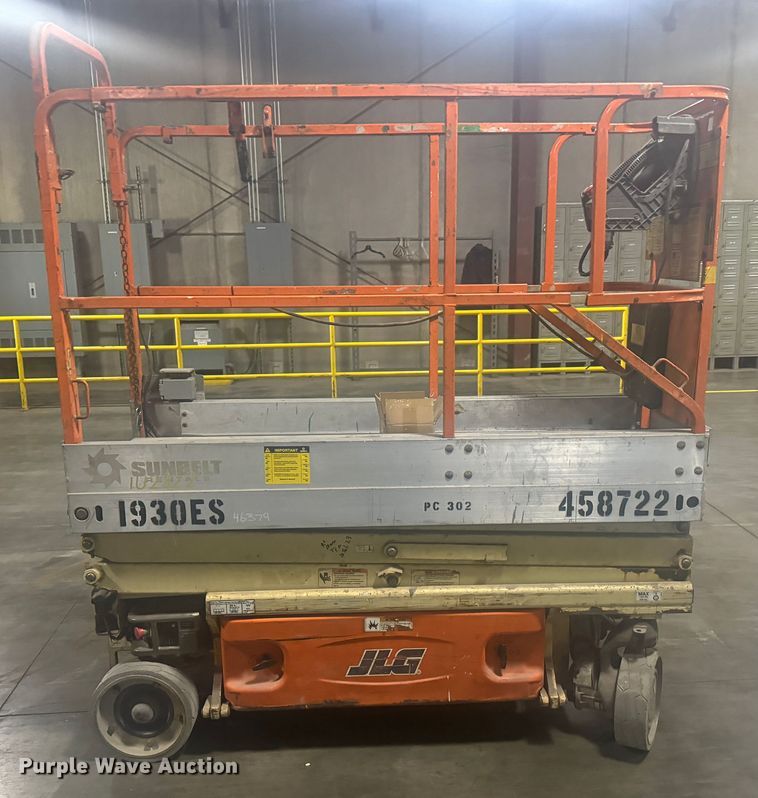 image for item MV9033 JLG 1930ES scissor lift