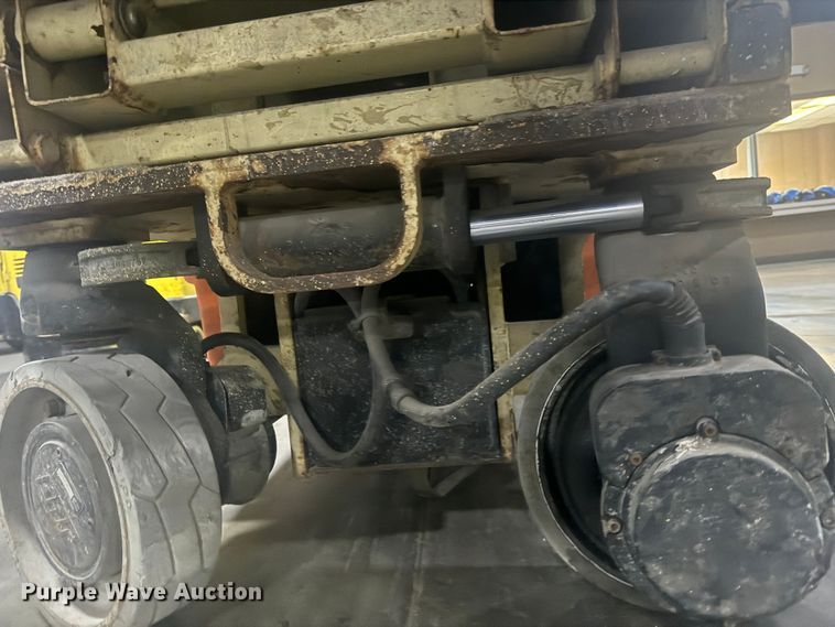 image for item MV9033 JLG 1930ES scissor lift