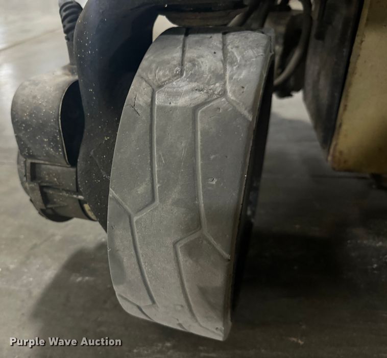 image for item MV9033 JLG 1930ES scissor lift