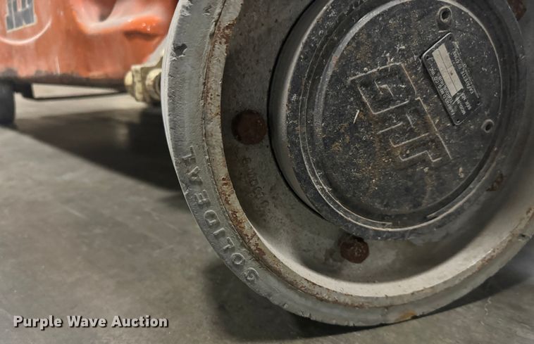 image for item MV9033 JLG 1930ES scissor lift