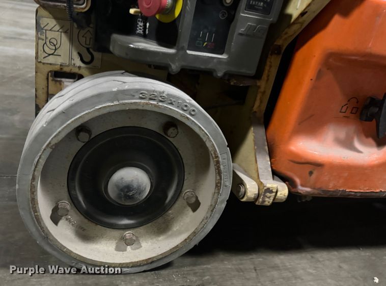 image for item MV9033 JLG 1930ES scissor lift