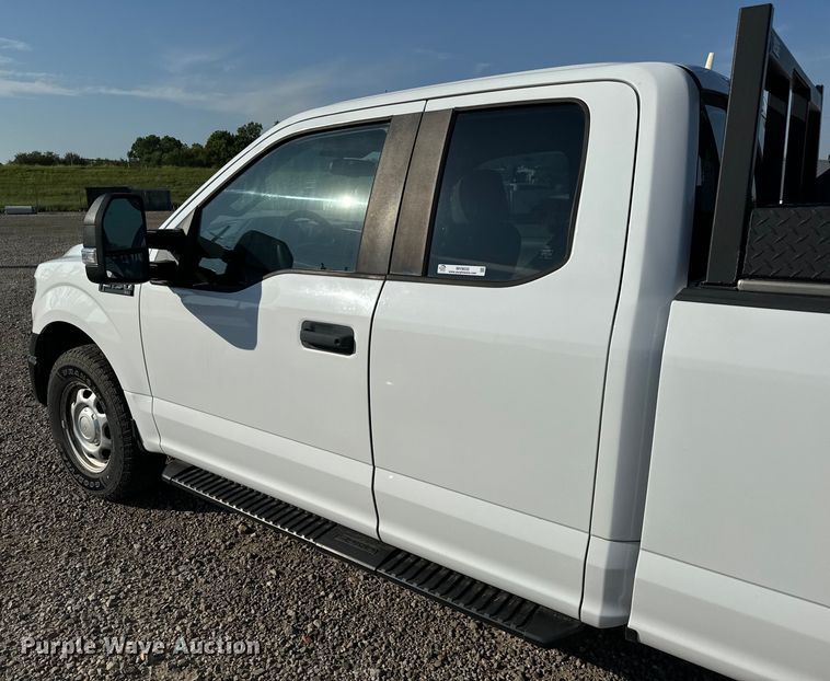 image for item MV9035 2016 Ford F150 SuperCab pickup truck