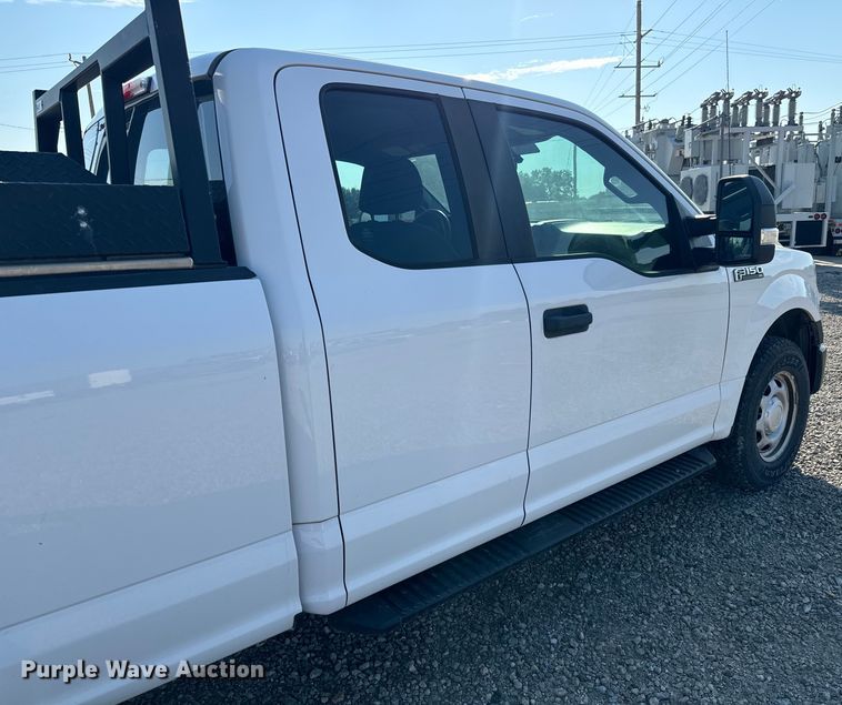 image for item MV9035 2016 Ford F150 SuperCab pickup truck