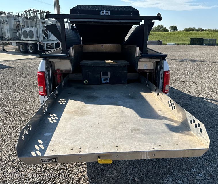 image for item MV9035 2016 Ford F150 SuperCab pickup truck