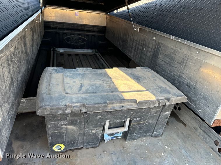 image for item MV9035 2016 Ford F150 SuperCab pickup truck