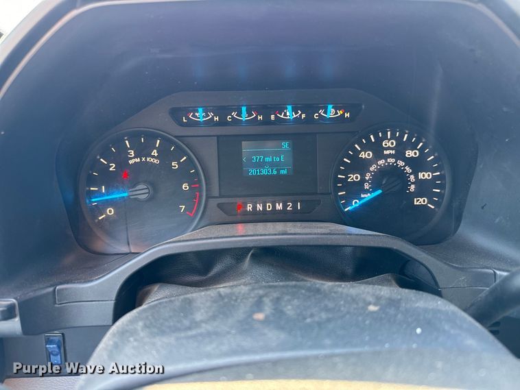 image for item MV9035 2016 Ford F150 SuperCab pickup truck