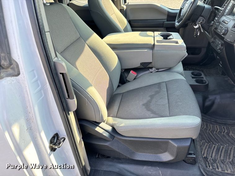 image for item MV9035 2016 Ford F150 SuperCab pickup truck