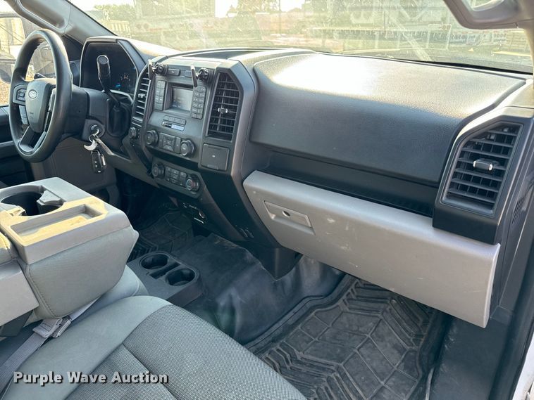 image for item MV9035 2016 Ford F150 SuperCab pickup truck