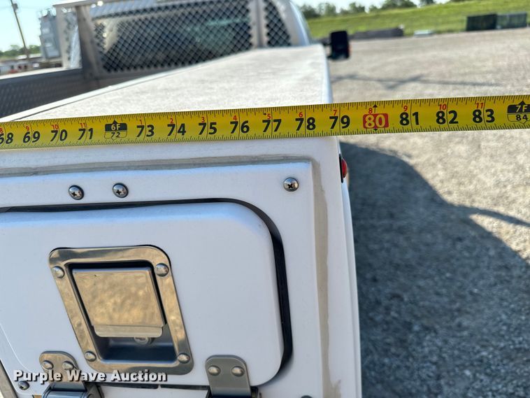 image for item MV9037 2015 Ford F250 Super Duty Crew Cab utility bed pickup truck