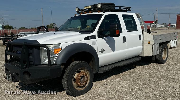 image for item MV9038 2013 Ford F450 Super Duty Crew Cab flatbed truck