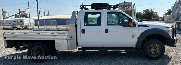 image for item MV9038 2013 Ford F450 Super Duty Crew Cab flatbed truck